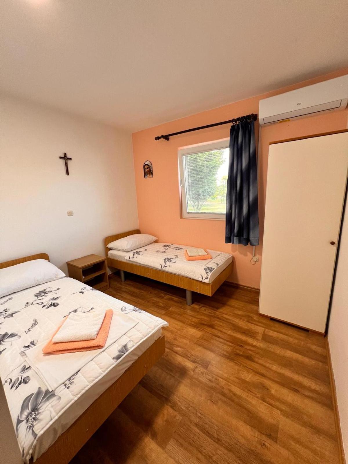 Hotel Casa Del Pellegrino M&A - Ostojići Međugorje Exterior foto